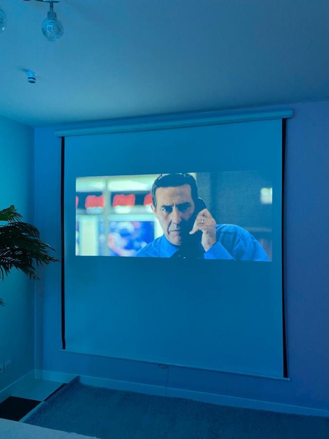 Capsule Miami Vice - Jacuzzi - Billard - Ecran Cinema & Netflix - Ping-Pong - Nintendo & Jeux- Liévin Exterior foto