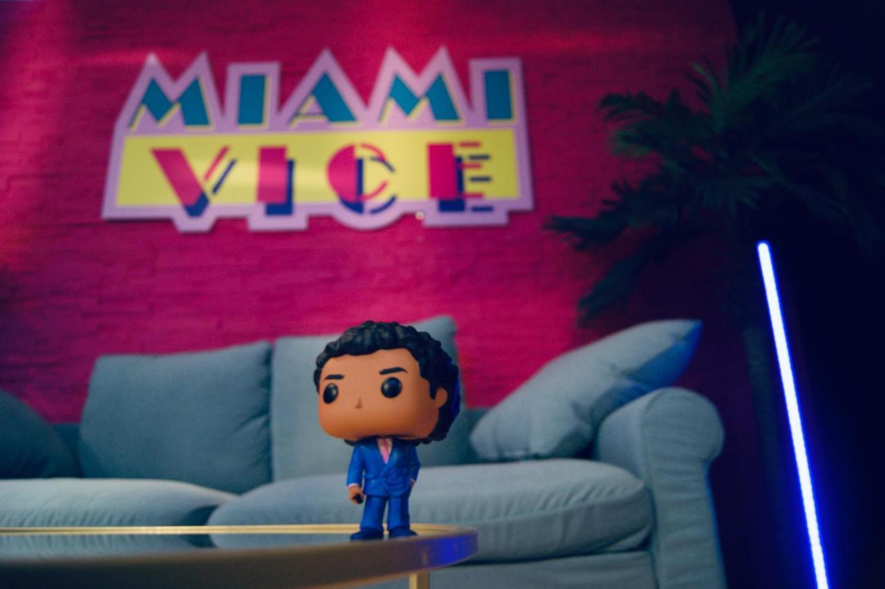 Capsule Miami Vice - Jacuzzi - Billard - Ecran Cinema & Netflix - Ping-Pong - Nintendo & Jeux- Liévin Exterior foto
